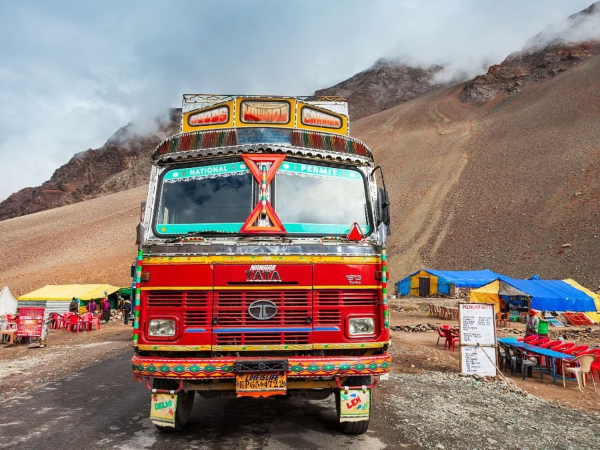 Mandatory for trucks to have AC cabins for drivers from 2025: Nitin Gadkari