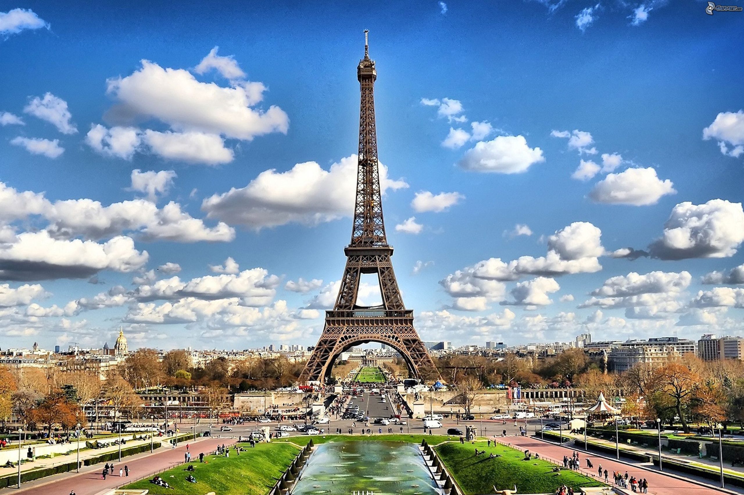 eiffel tower