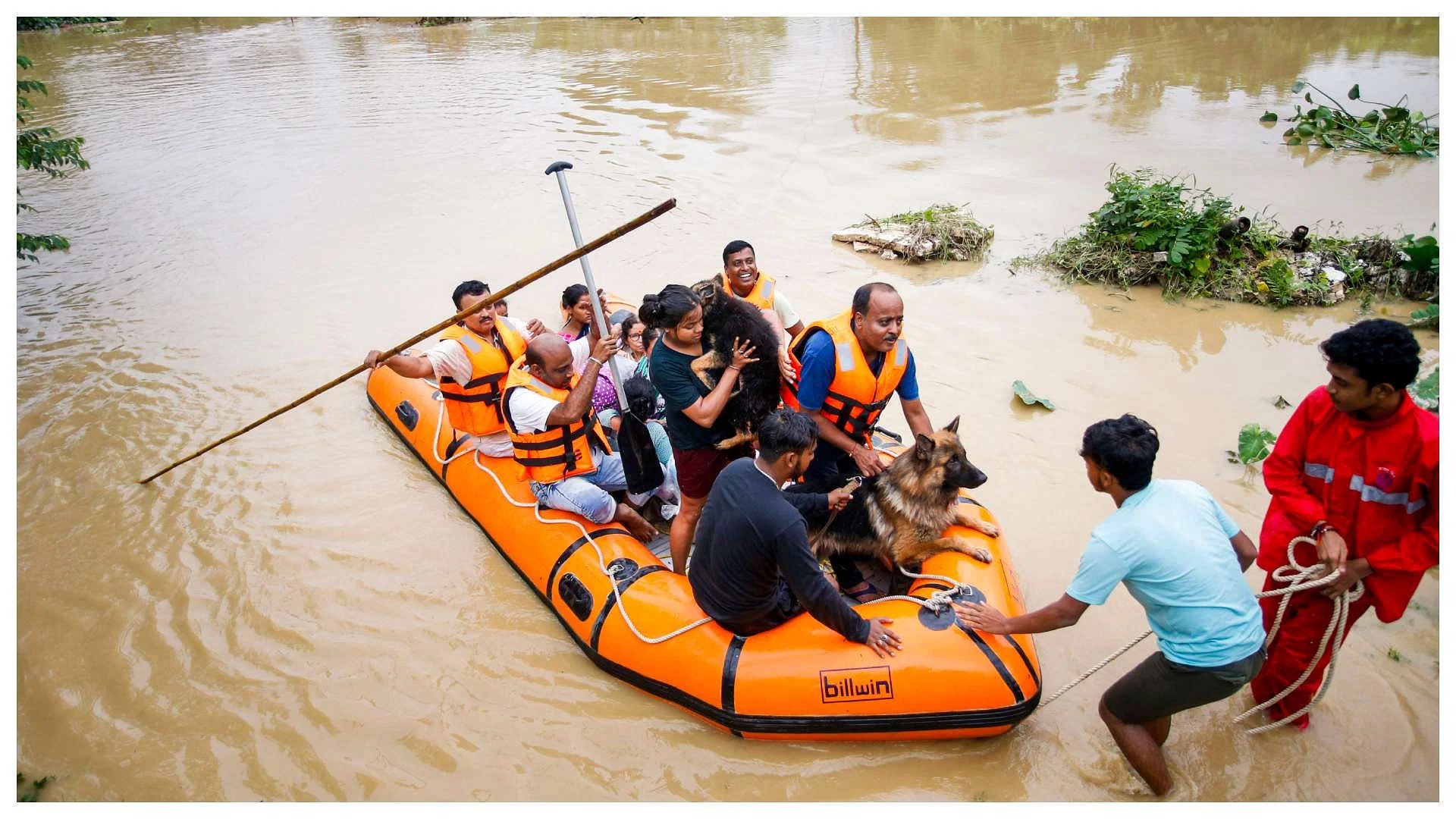tripura flood indian army saves more then 330 people assam rifles deployed
