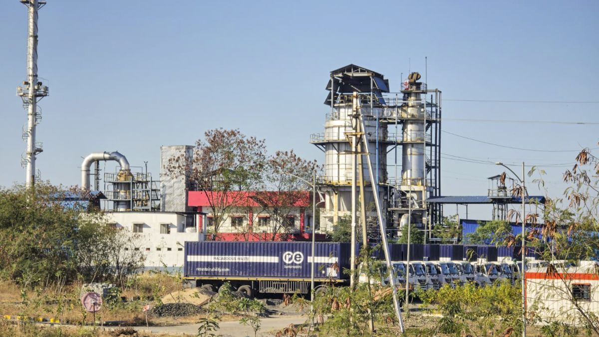 कचरा पीथमपुर औद्योगिक क्षेत्र के एक अपशिष्ट निपटान संयंत्र में जलाया जाएगा।