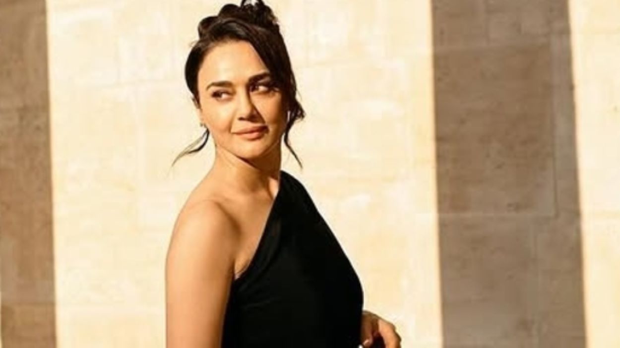 Preity Zinta strongly refuted the claims, calling them “fake news” and slamming both the Kerala Congress and media outlets for spreading misinformation.