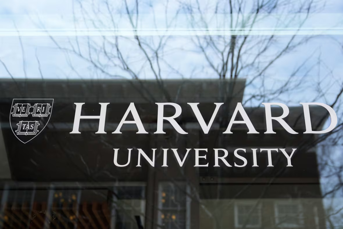 trump-harvard