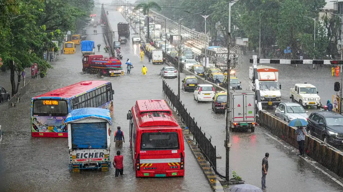 mumbai-rain-2